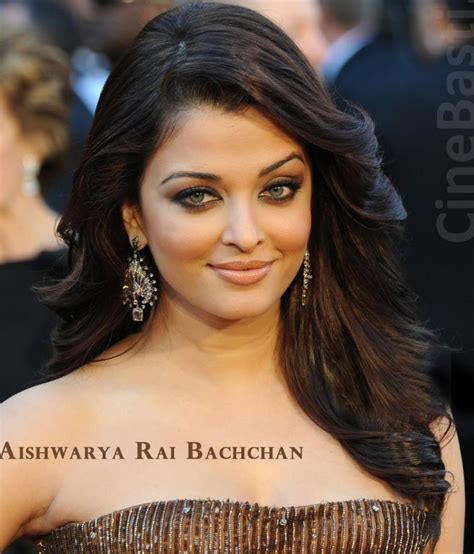 Hot And Beautiful Aishwarya Rai Wallpaper ~ Huge Collection Of Muzik