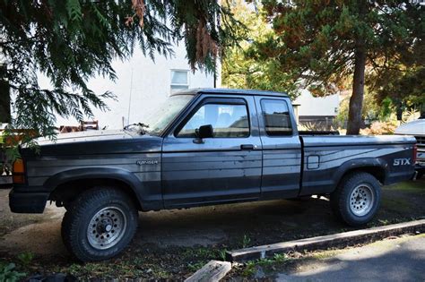 obo  ford ranger stx extended cab pickup   saanich victoria
