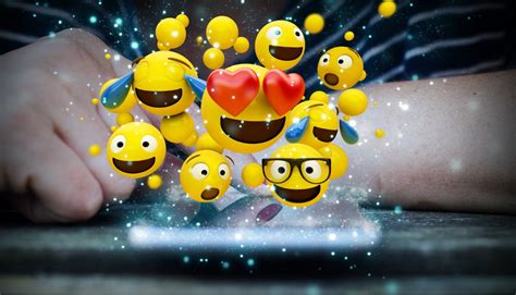 emoji apps  android  ios  chatting
