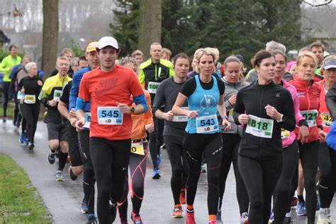 coop vorden achtkastelenloop op  maart atletiekvereniging hanzesport zutphen