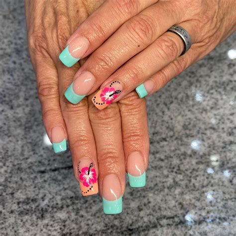 spa nails cocktails home