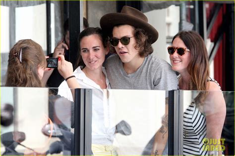 harry styles ex girlfriend opens up about the struggle of dating him photo 3140671 harry