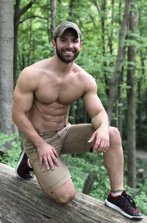 pin on a variety of great male physiques