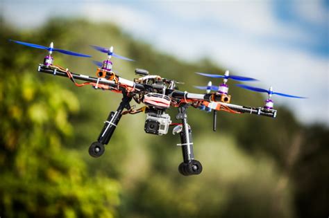 perang  memanfaatkan drone mulai populer labanaid