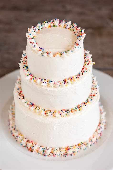 pick  wedding cake design  buttercream amanda
