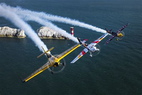 red bull air race world championship pilots  spectacular views   needles  arundel