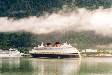 disney cruise ship s find and share on giphy