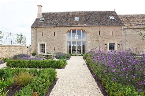 lovely converted british barn cococozy