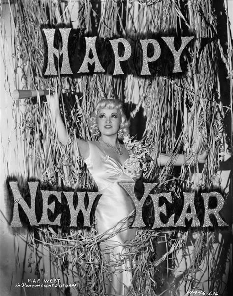 28 New Year’s Eve Photos From The Last Century Prove It’s