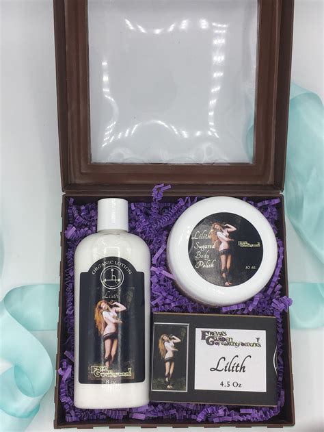 sandalwood vanilla spa kit lilith bath set exotic soap etsy