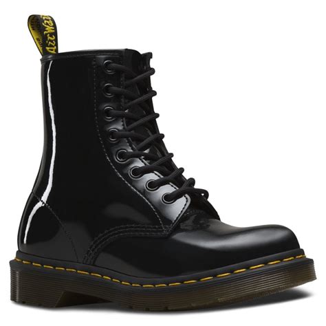 dr martens womens modern classic black patent boots