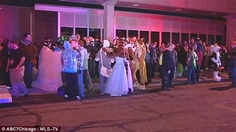 Chlorine Gas Sickens 19 At Furry Convention As Police