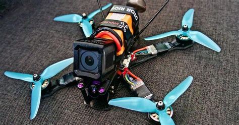 building   racing drone