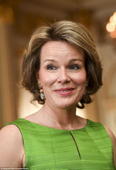 Queen Mathilde Of Belgian Looks Stylish In Jade Daily Mail Online