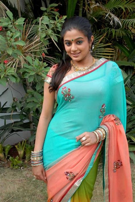 Priyamani Hot Tamil And Malayalam Bikini Actress Photos