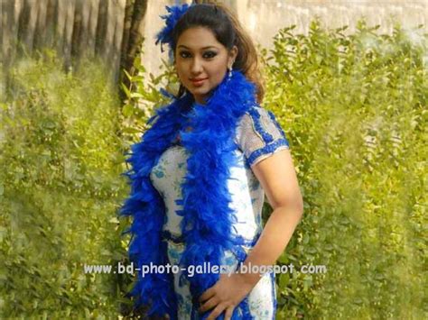 bangladesh media zone bangladeshi film actress apu biswas photo gallery latest picture