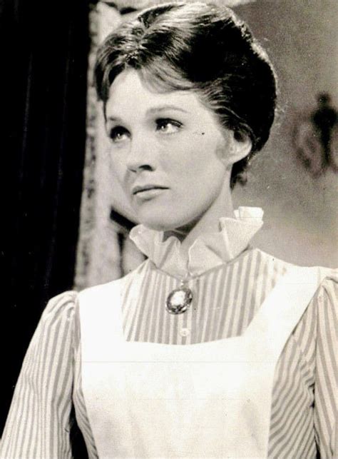 julie andrews mary poppins age julie andrews movies mary poppins