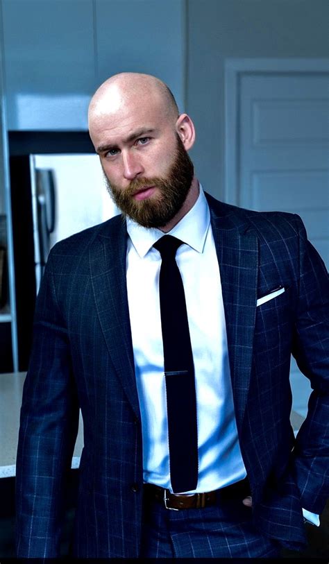 pin by imoue masatako on メンズファッションz🙀 bald men with beards fashion