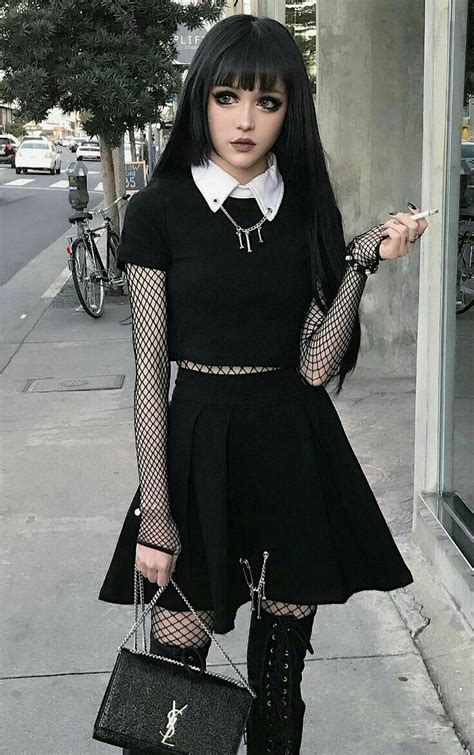 Pin By Someone Of The Fkg Earth On Gothic Girl Gothic Outfits Goth