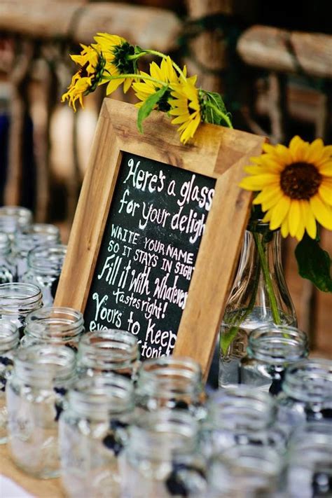 bold country sunflower wedding ideas page    puff