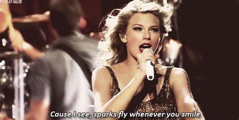 taylor swift cause i see sparks fly whenever you smile image animé