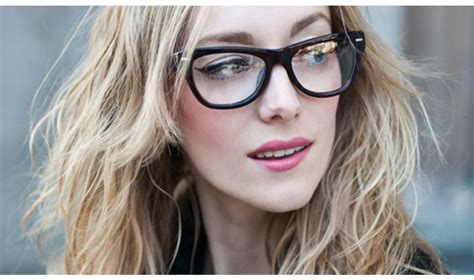makeup tips for looking good in glasses style etcetera