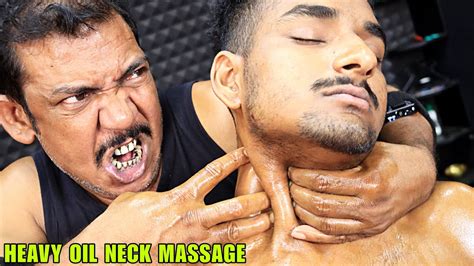 Heavy Oil Neck Massage By Asim Barber Head Massage And Hair Cracking