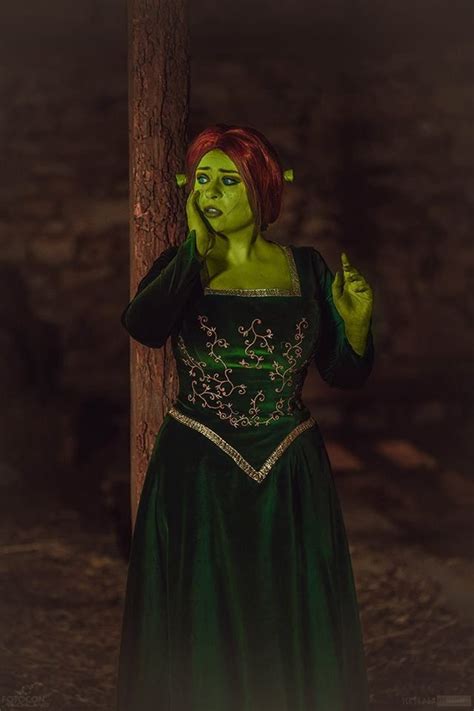 Fiona From Shrek Cosplay By Ladyarcade Photo By Sliwowapanna Fotografia
