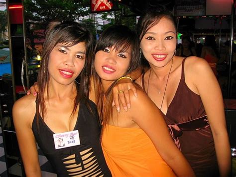 sexy cherry bar babes pattaya thailand the five star