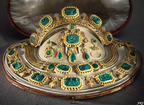 artemisias royal jewels swedish royal jewels queen desiderias