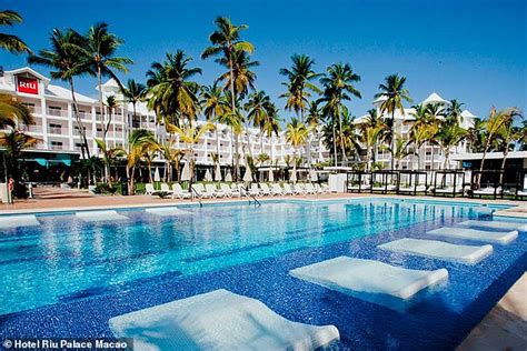 new jersey holidaymaker is the eighth tourist to die in dominican republic daily mail online