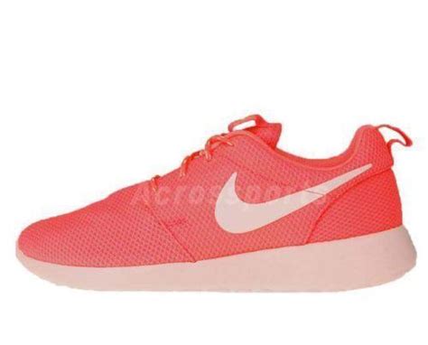 Womens Hot Pink Nike Running Shoes Ebay