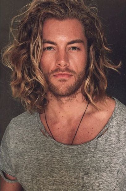 curly mane  mens hairstyle