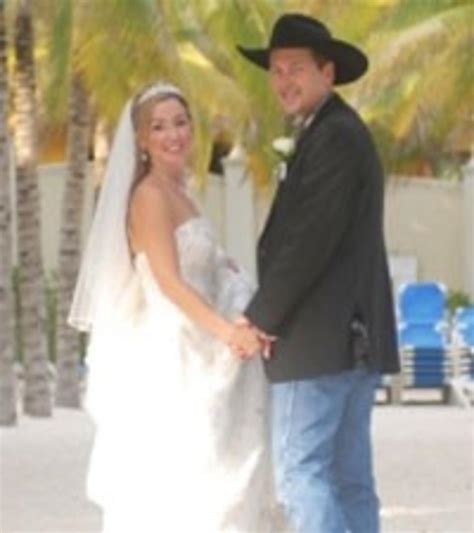 Ty England Marries In Mexico