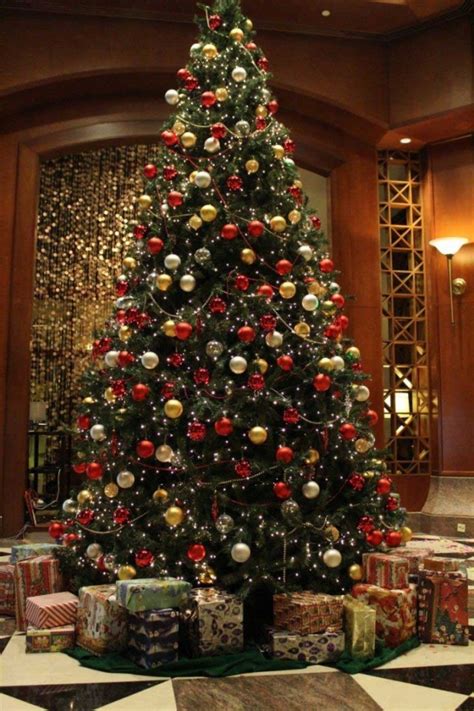 incredible christmas tree decorations