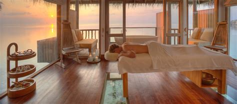 best resorts in maldives red savannah