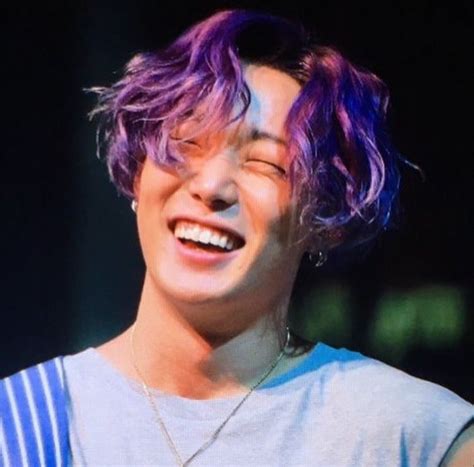 Purple Hair Bobby Smile Em 2019 Cabelo Roxo Cabelo E Bobby