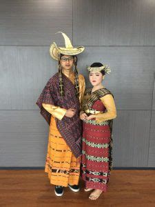 kumpulan pakaian adat indonesia  sabang sampai merauke blog unik