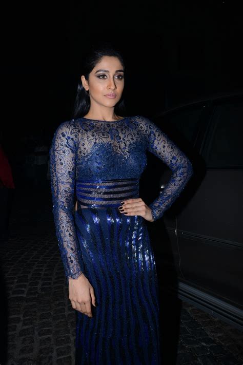 Beautiful Indian Girl Regina Stills At Filmfare Awards In Blue Dress