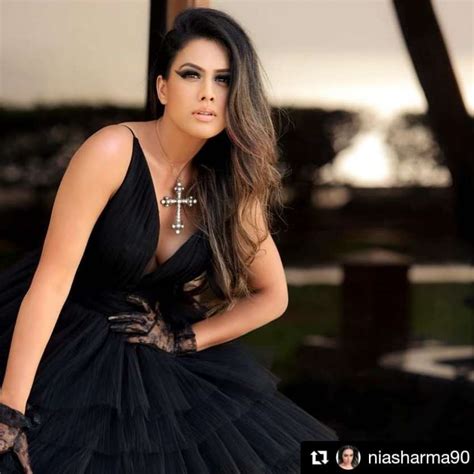 Nia Sharma The Second Sexiest Asian Women Of 2017 Is