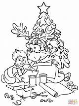Coloring Christmas Tree Pages Decorating Reindeer Print Color Year Chrildren Kids Printable Boy Girl Online Size Decorated Colorir Para Escolha sketch template