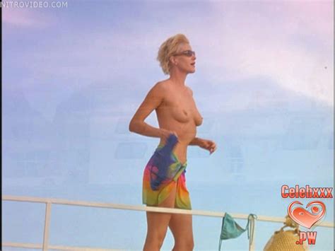 anna gunn nude drama queen topless on the beach celebrity nude and sexy photos