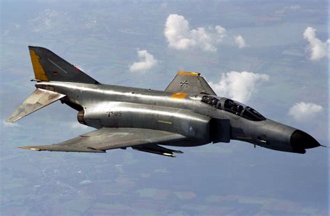 irans air force  lost  fighter jet     phantom