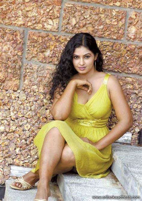 sri lanka film actress dulani anuradha new photo shoot