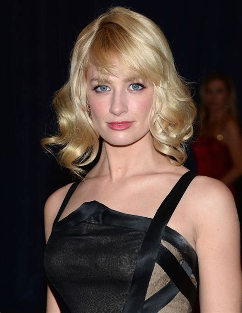 32 hottest beth behrs pictures sexy near nude photos 2 broke girls actress