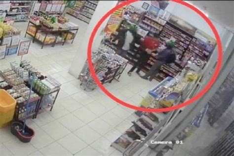 Banyuasin Gempar Rampok Bersenjata Satroni Minimarket