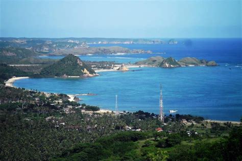 Pesisir Pantai Di Lihat Dari Bukit Depan Rumah Pesisir Pantai