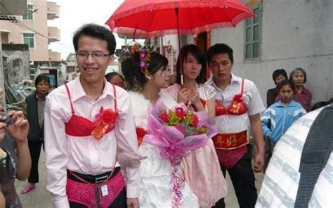 Kejadian Aneh Ritual Pernikahan Aneh Di Cina ~ Ingin