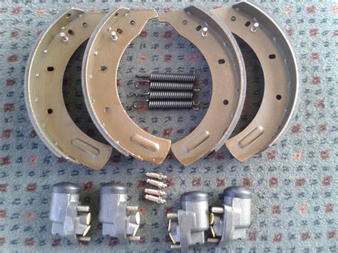 brake shoe kit  front series lwb  cylinder classic  parts