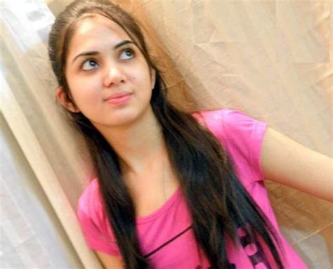 Arab Queen Pics Cute Girl Photo Shoot For Dubai Modling